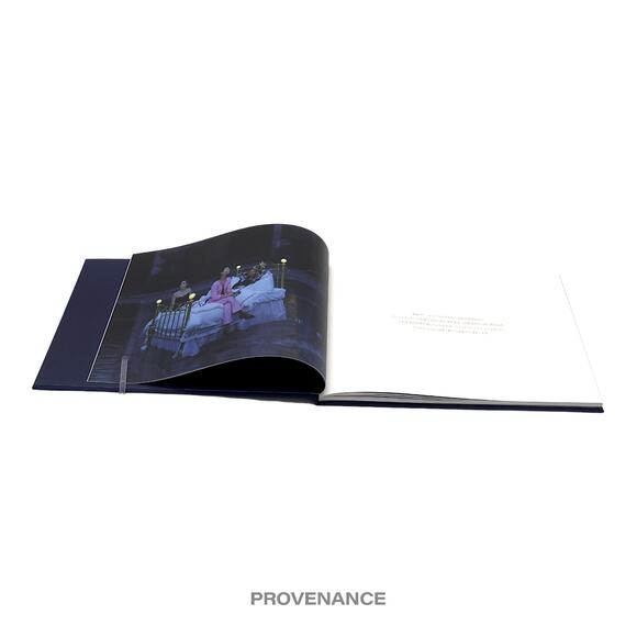 🔴 CHANEL Fine Jewelry Look Book - Hardcover Navy - Picture 6 of 11